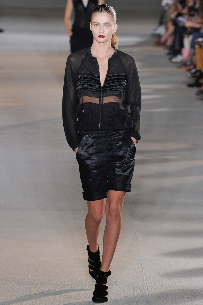 Anthony Vaccarello 2012DƬ