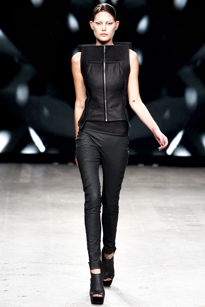 Gareth Pugh 2012(chng)DƬ