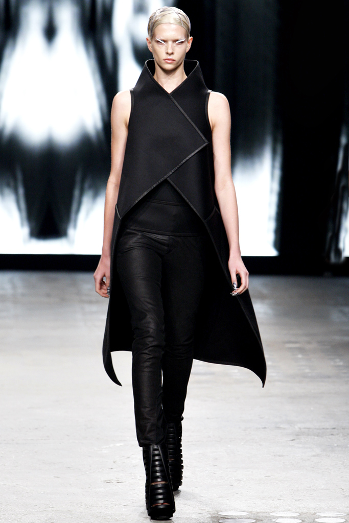 Gareth Pugh 2012DƬ