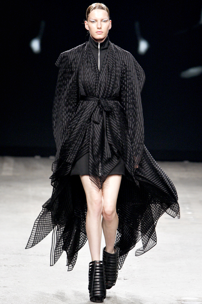 Gareth Pugh 2012DƬ