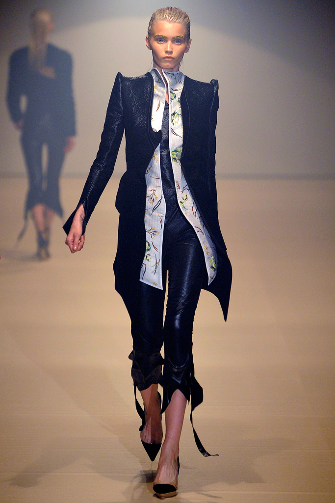 Mugler 2012(chng)DƬ