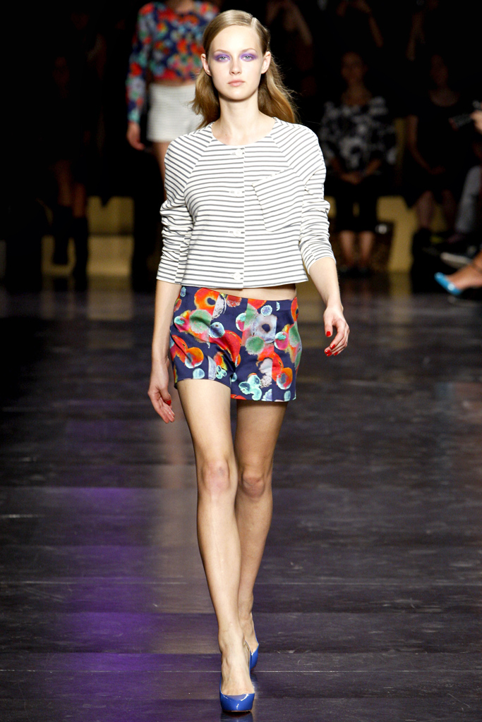 Cacharel 2012DƬ