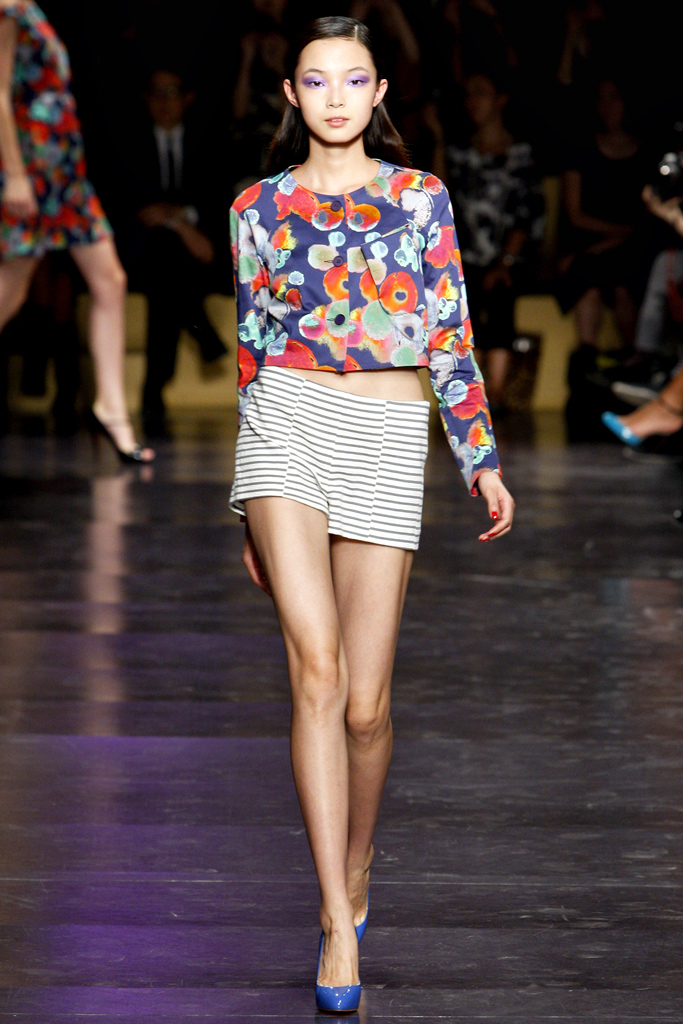 Cacharel 2012DƬ