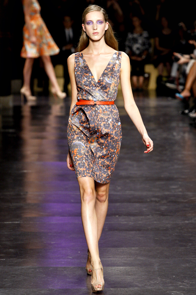 Cacharel 2012DƬ