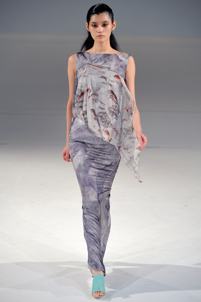 Chalayan 2012DƬ