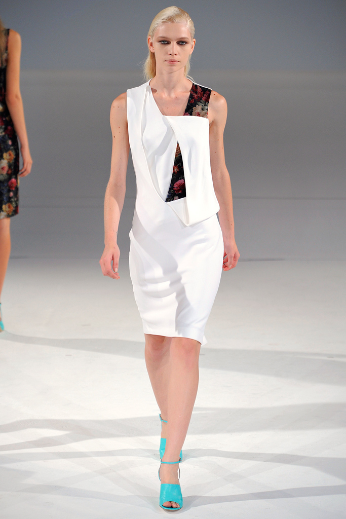 Chalayan 2012DƬ