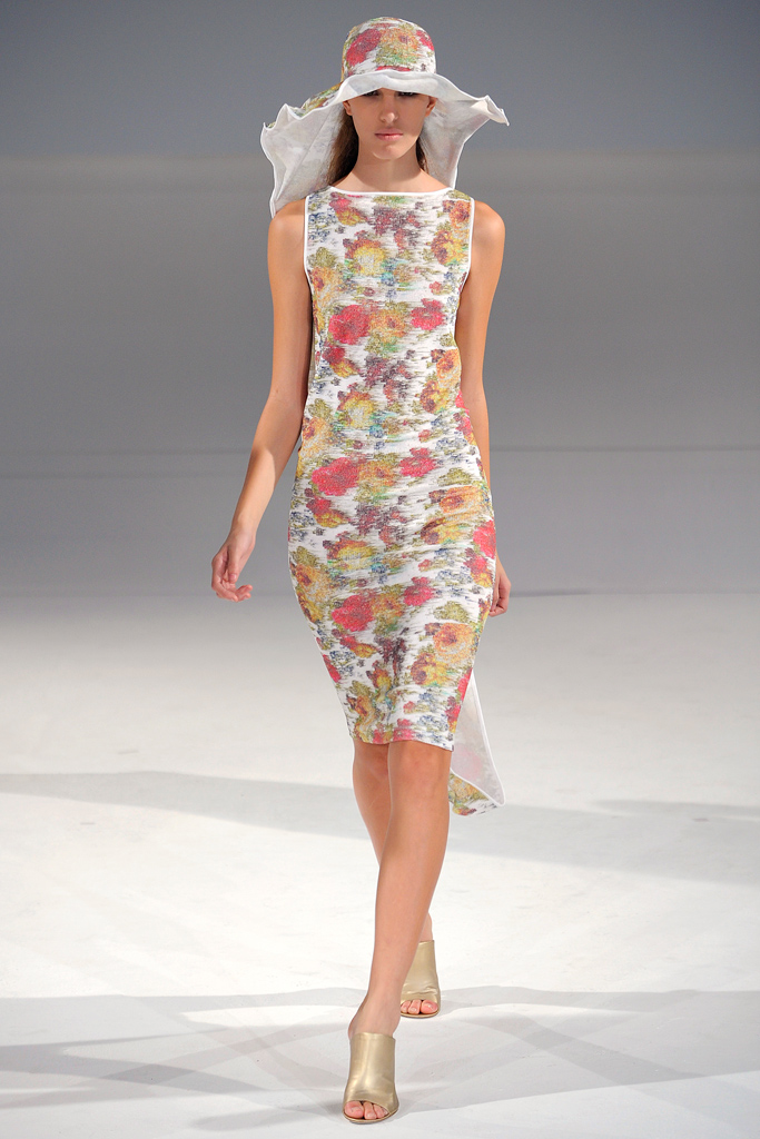 Chalayan 2012DƬ
