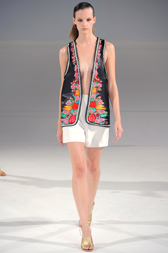 Chalayan 2012DƬ