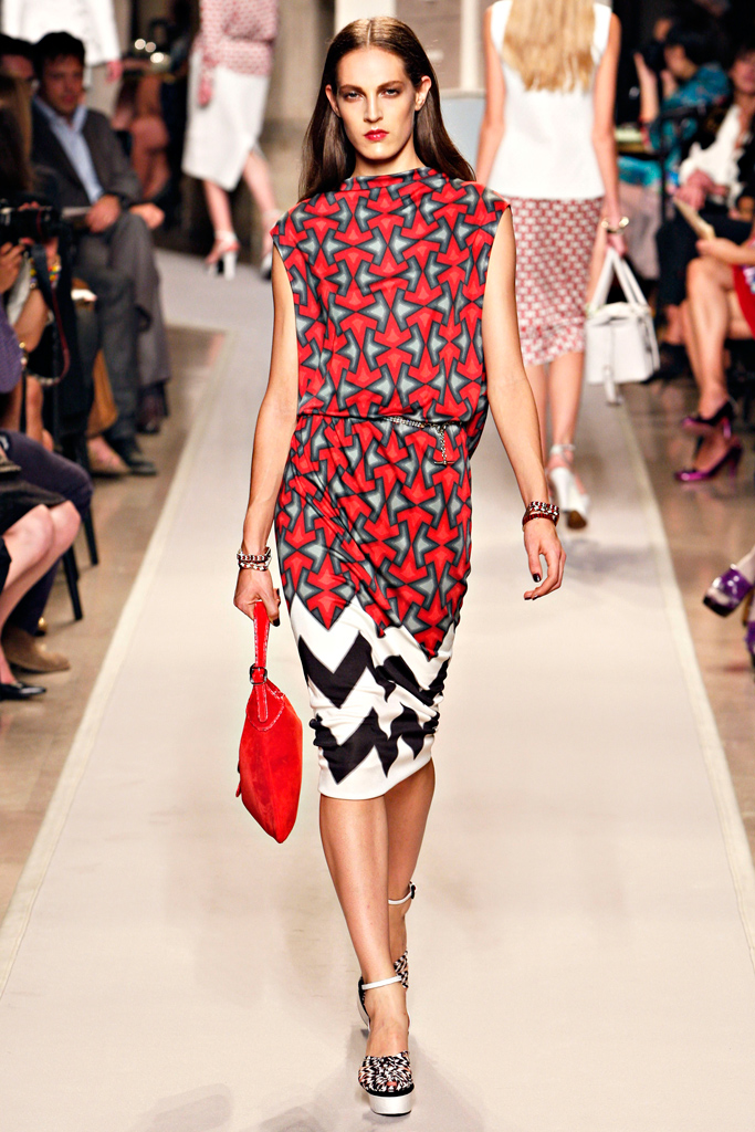 Loewe 2012DƬ