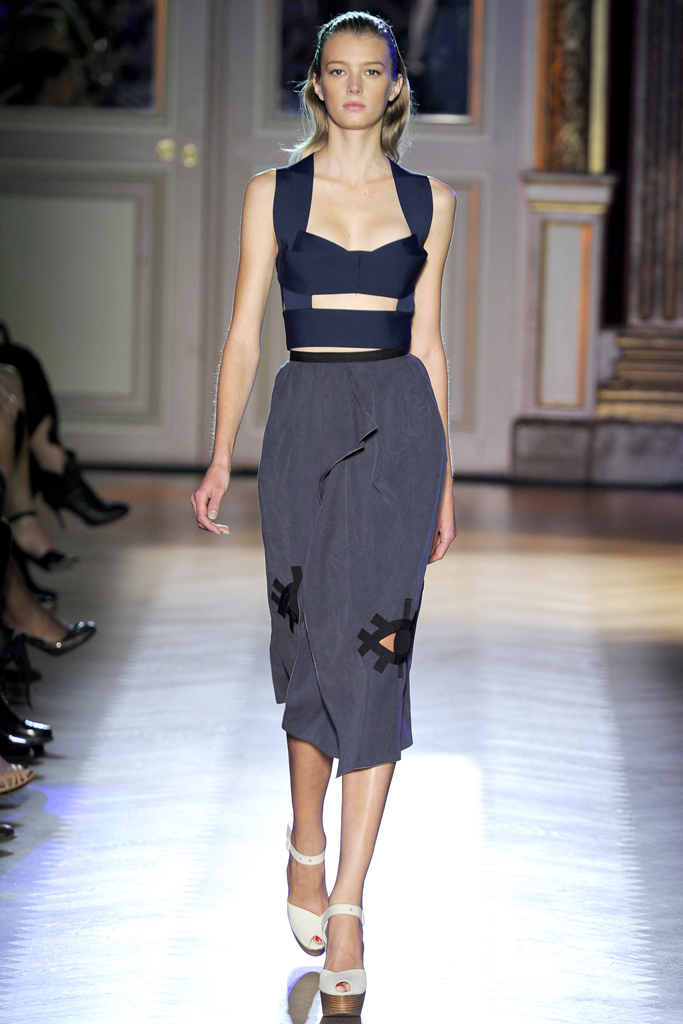 Roland Mouret 2012DƬ