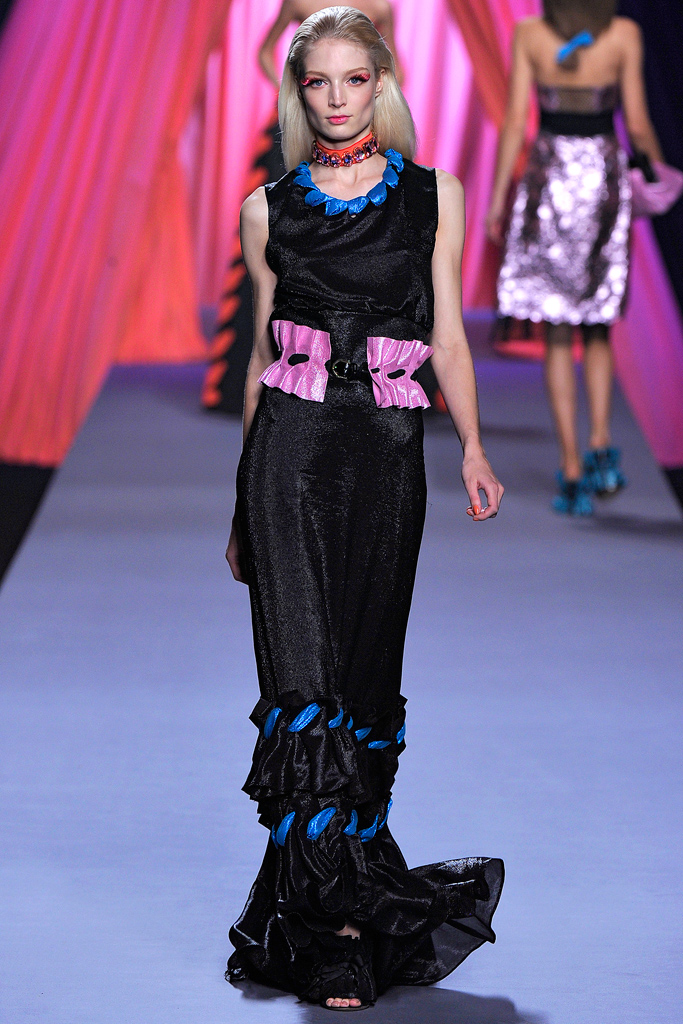 Viktor & Rolf 2012(chng)DƬ