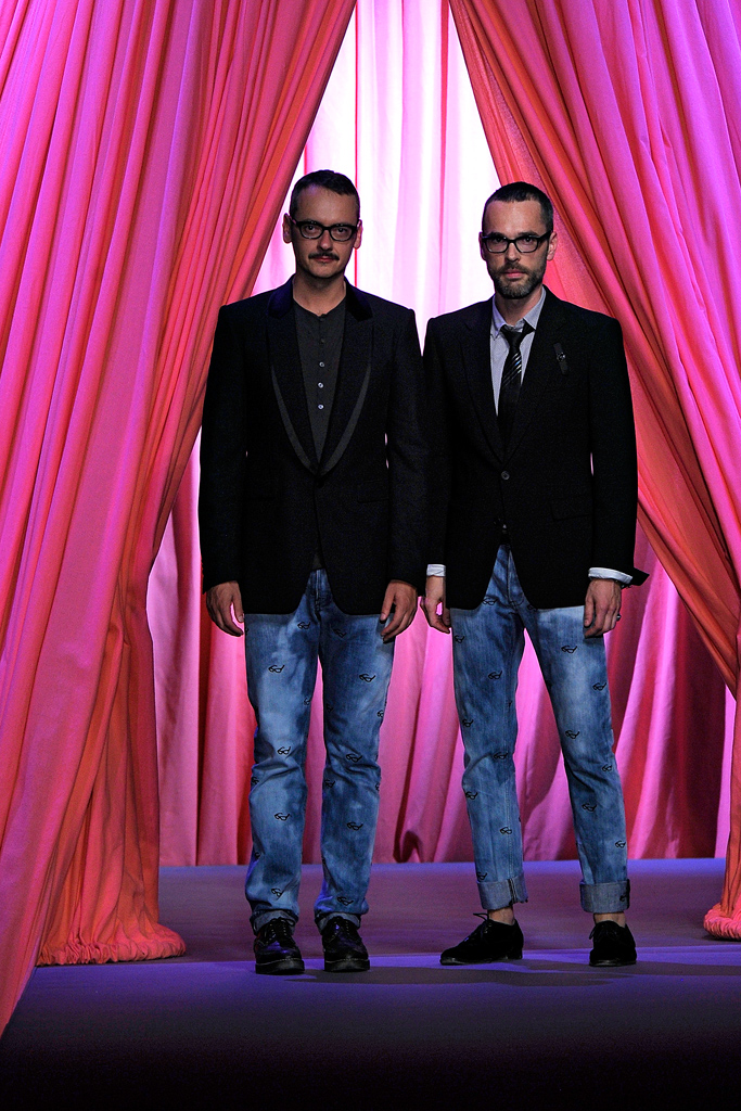 Viktor & Rolf 2012DƬ