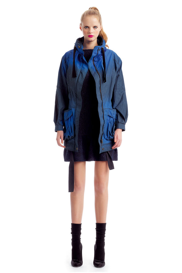 RED Valentino 2011ﶬLookbookDƬ
