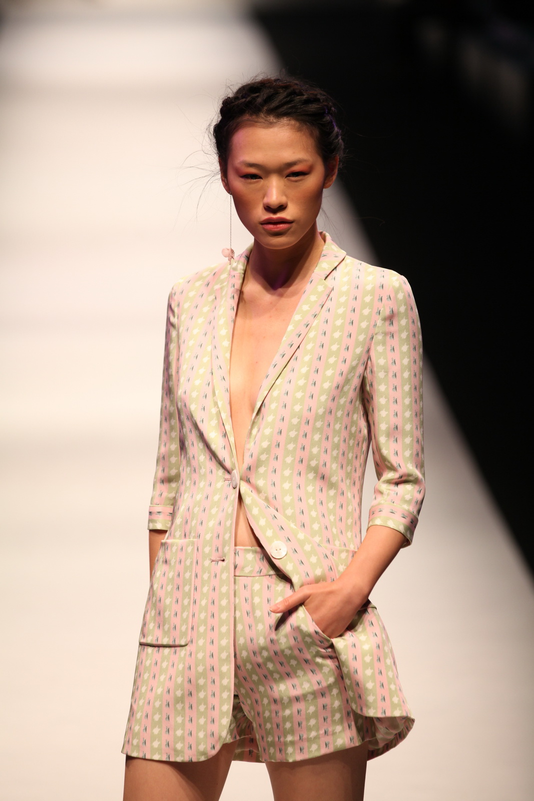 HELEN LEE 2012春夏 高清圖片