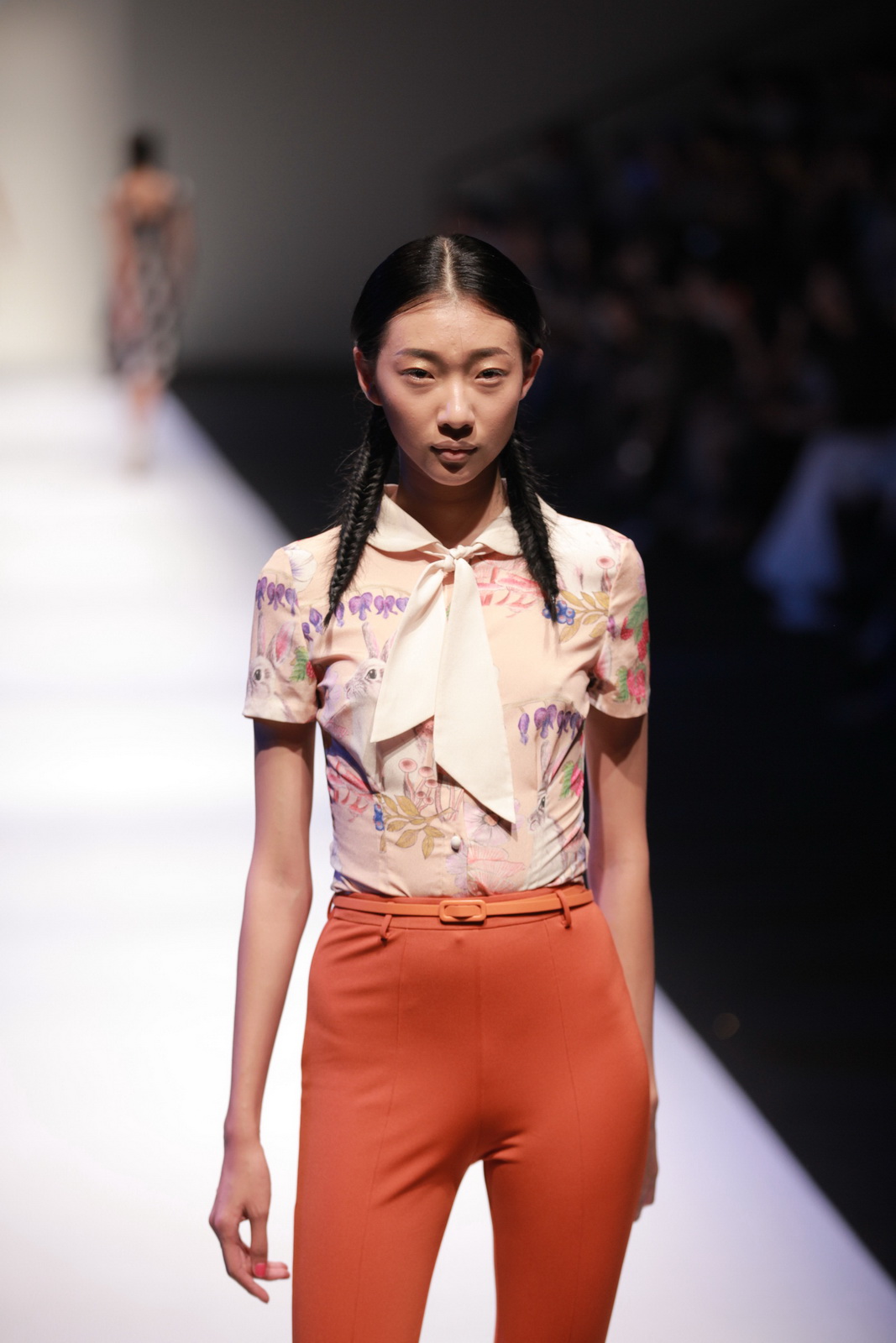 YOUNG DESIGNERSFOR XIU 2012 DƬ