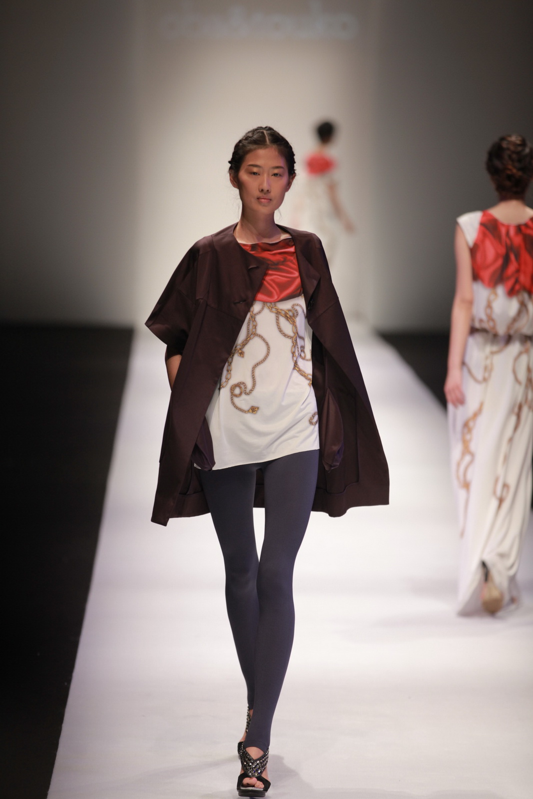 YOUNG DESIGNERSFOR XIU 2012 DƬ