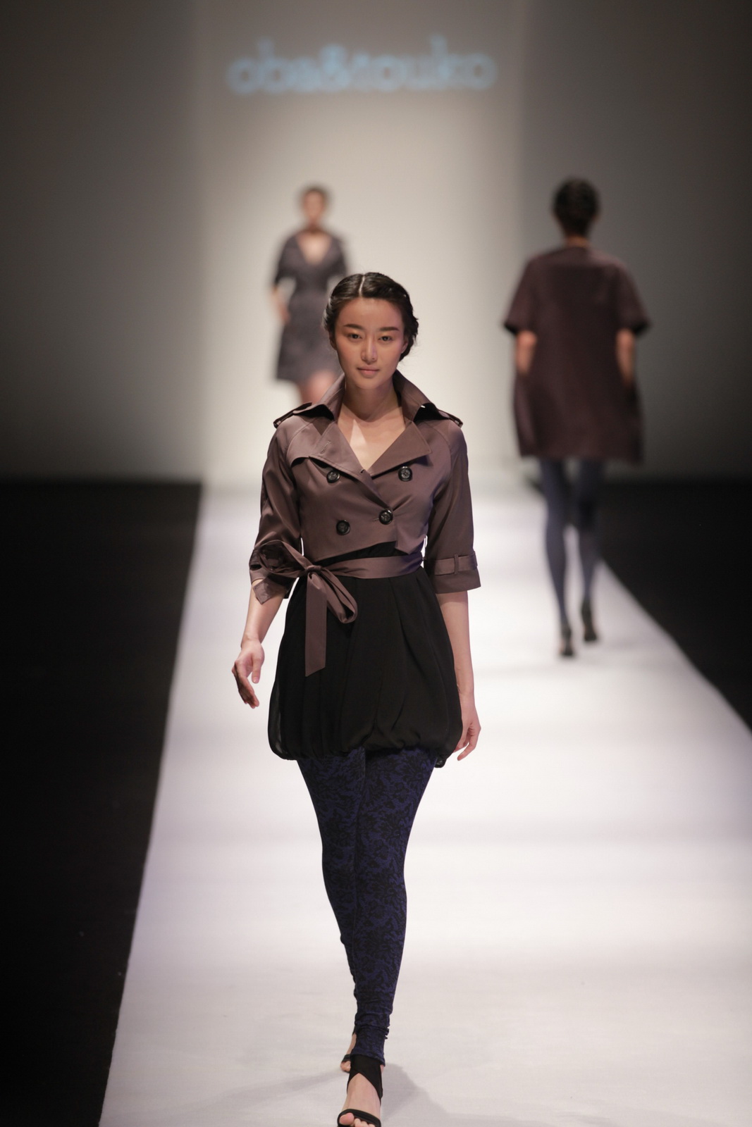 YOUNG DESIGNERSFOR XIU 2012 DƬ