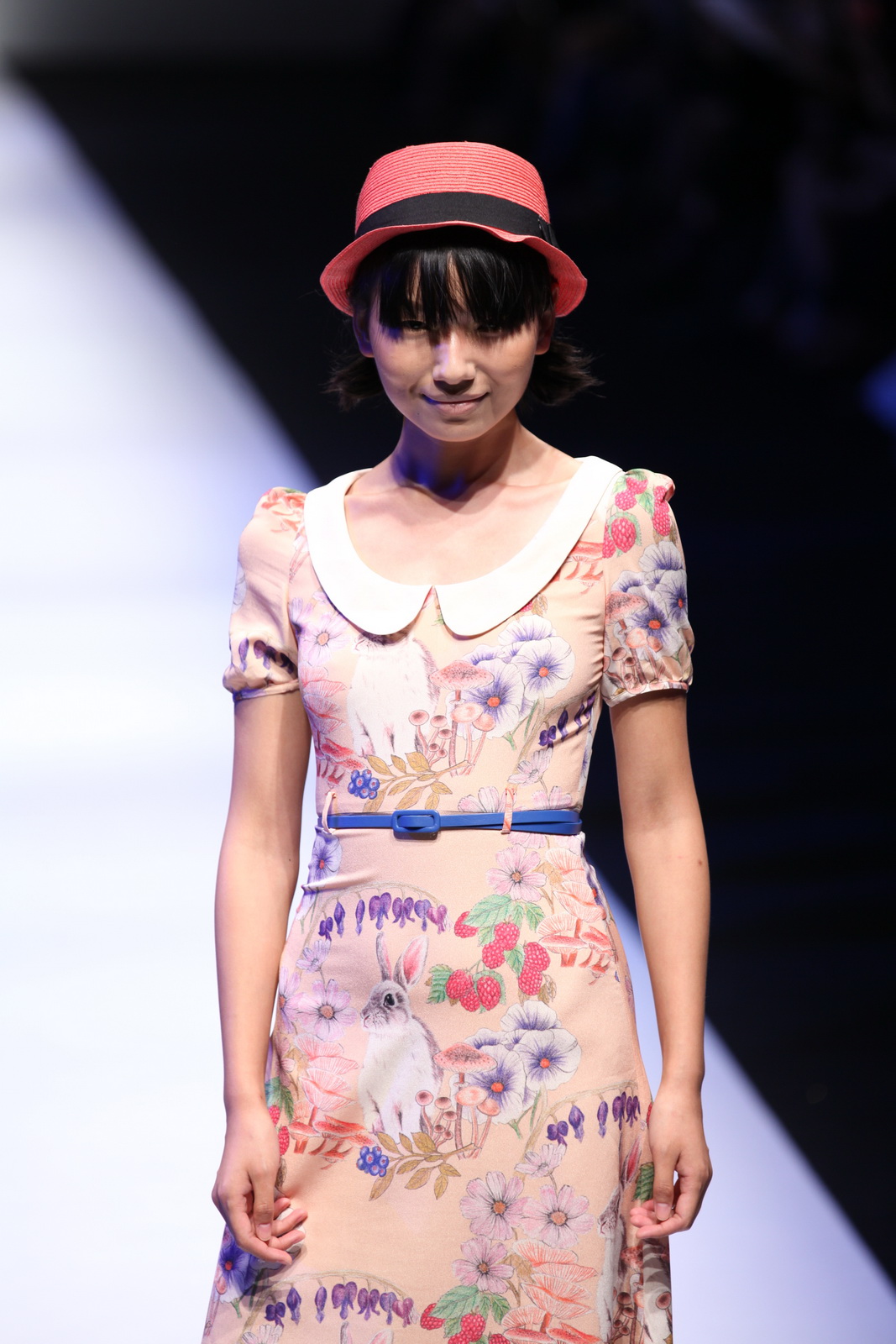 YOUNG DESIGNERSFOR XIU 2012 DƬ