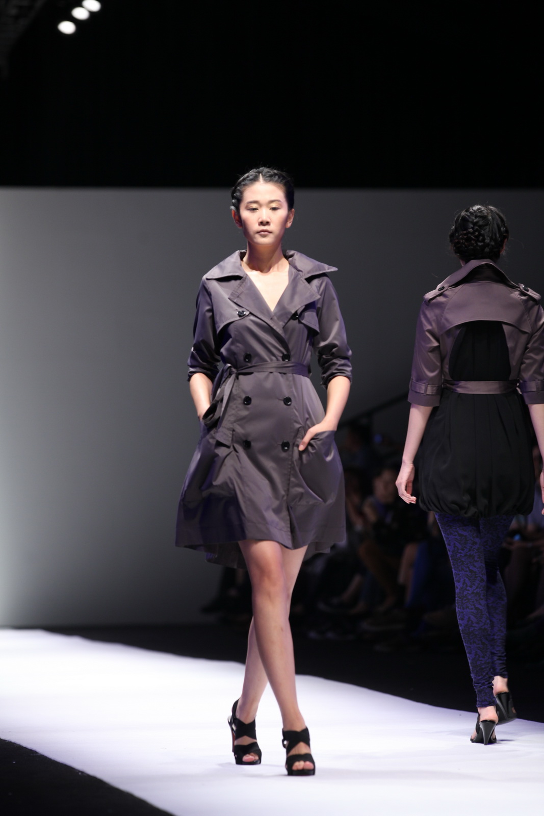 YOUNG DESIGNERSFOR XIU 2012 DƬ