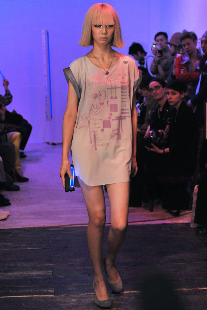 Etw. Vonneguet 2012 |DƬ