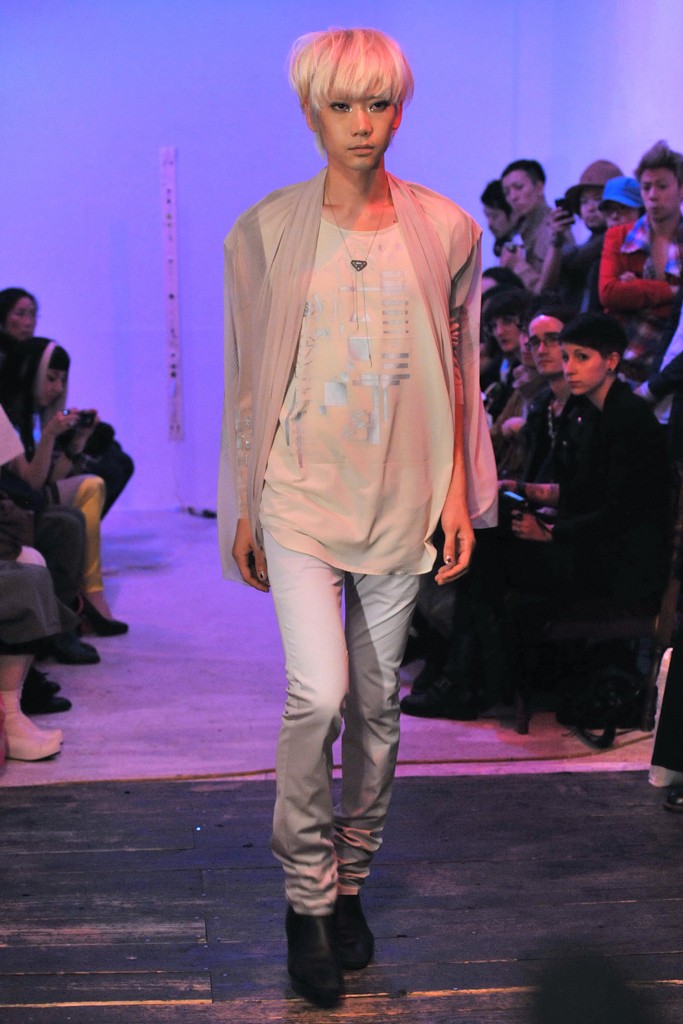 Etw. Vonneguet 2012 |DƬ