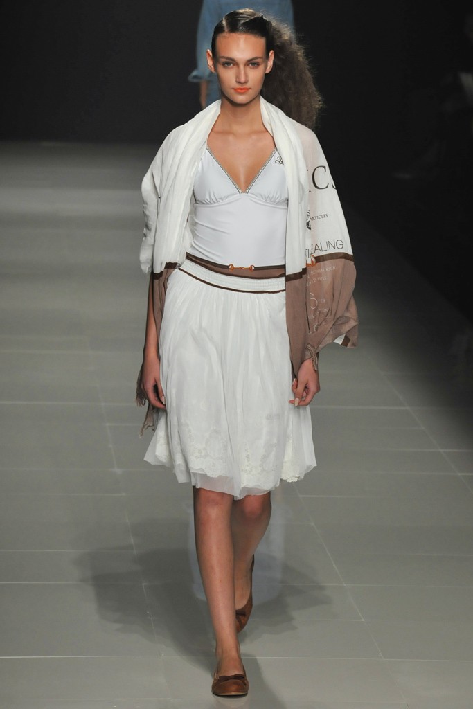 The Dress & Co 2012 |DƬ