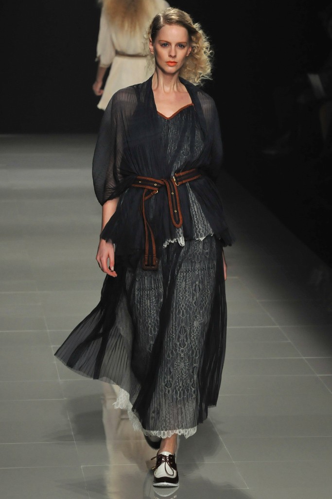 The Dress & Co 2012 |DƬ