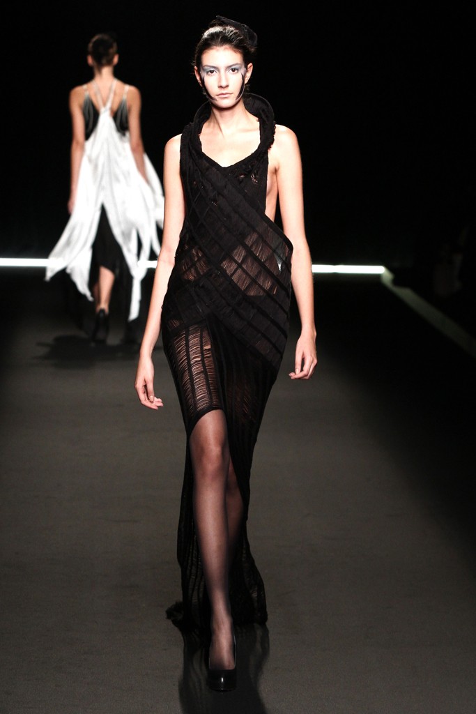Yasutoshi Ezumi 2012 |DƬ