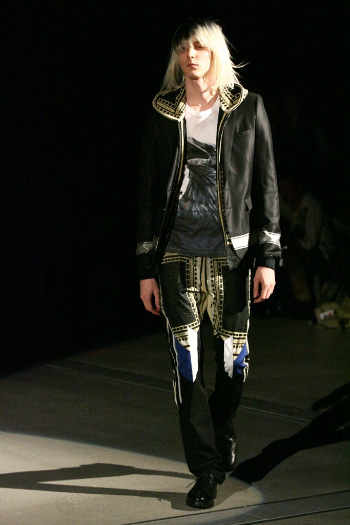 Yoshio Kubo 2012 |DƬ