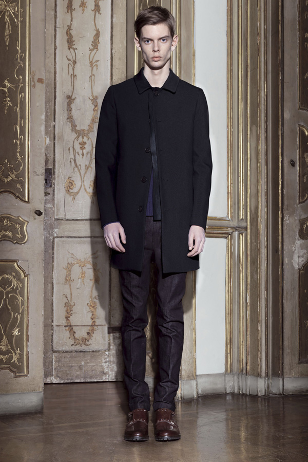 Valentino 2011ﶬbLookbookDƬ