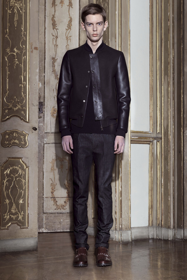 Valentino 2011ﶬbLookbookDƬ