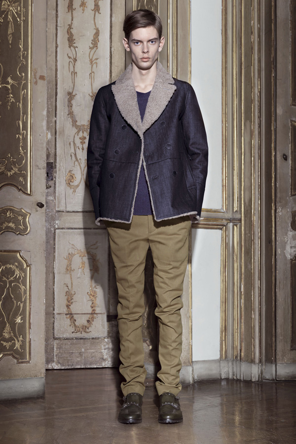 Valentino 2011ﶬbLookbookDƬ