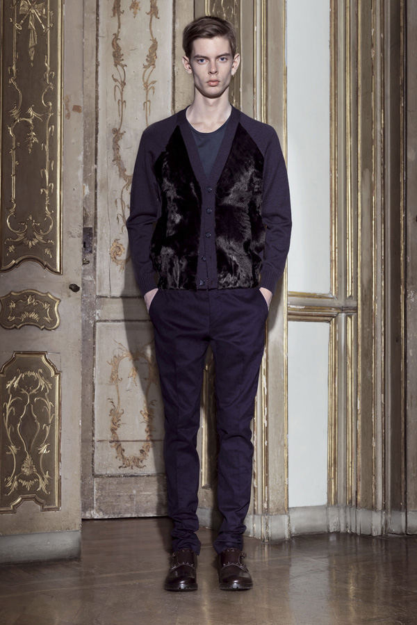 Valentino 2011ﶬbLookbookDƬ