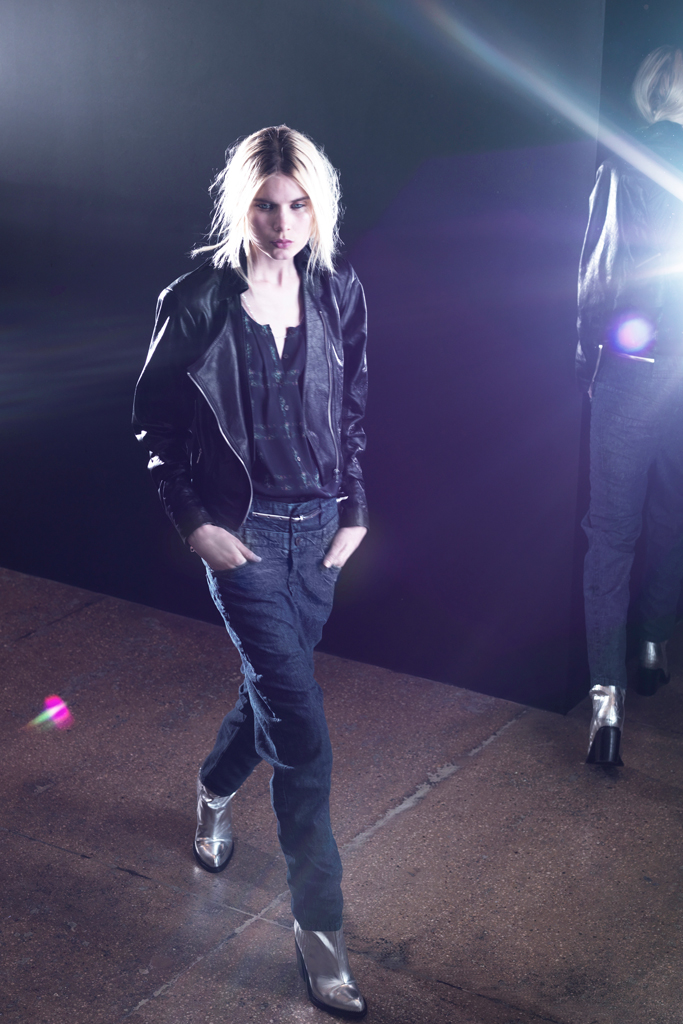 Theyskens Theory 2012ϵиDƬ