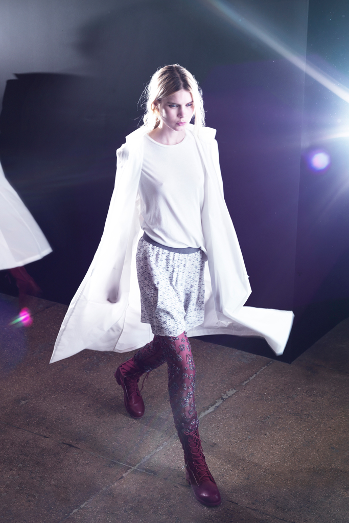 Theyskens Theory 2012ϵиDƬ