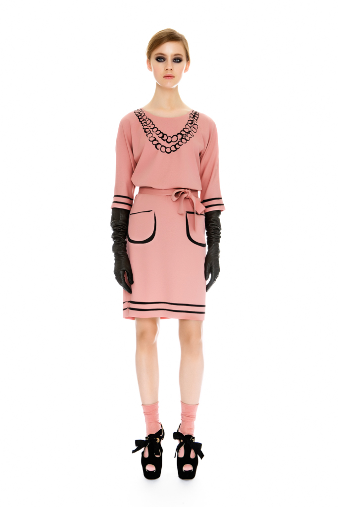 Moschino Cheap And Chic 2012早秋系列