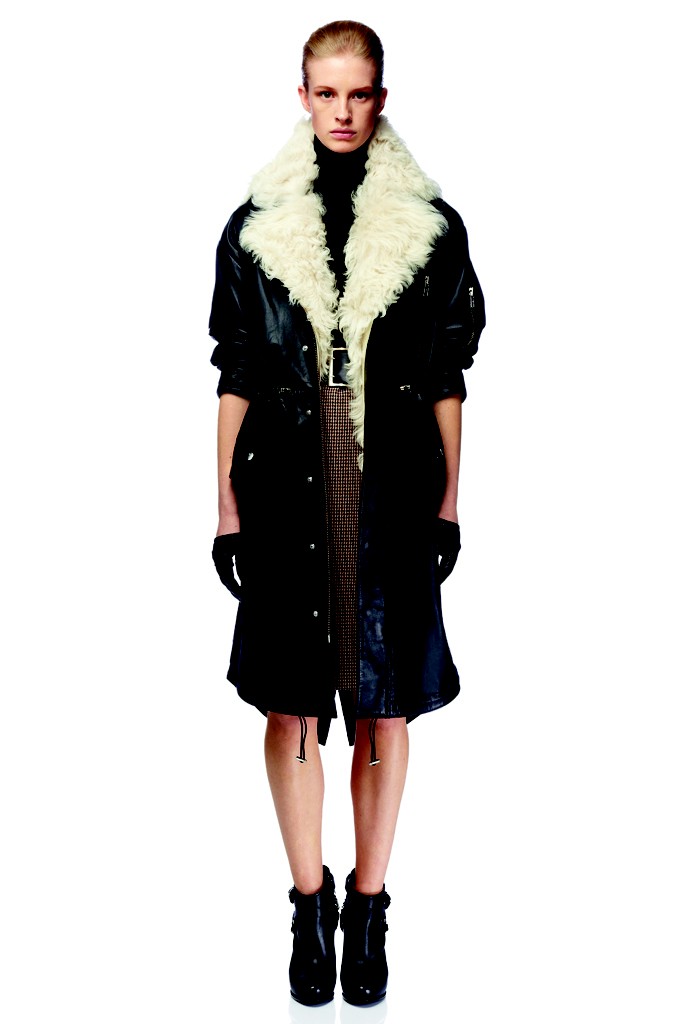 McQ 2012ϵиDƬ