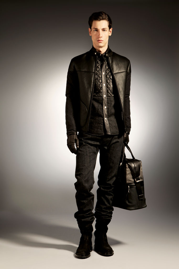 Bally 2012ﶬbDƬ