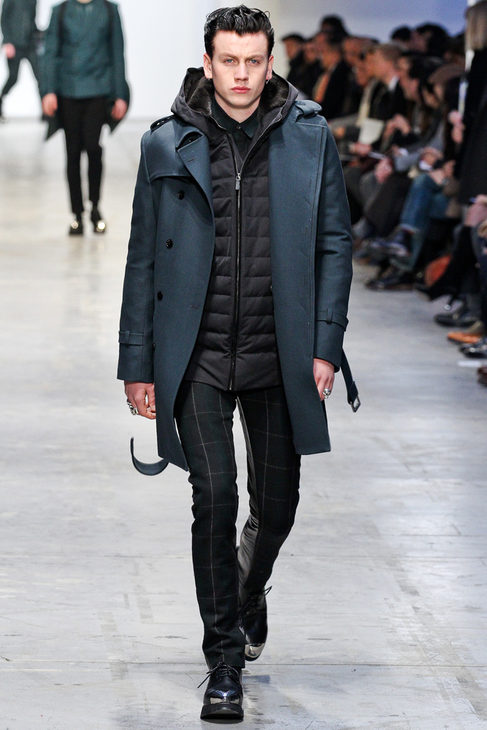 Costume National 2012ﶬbDƬ