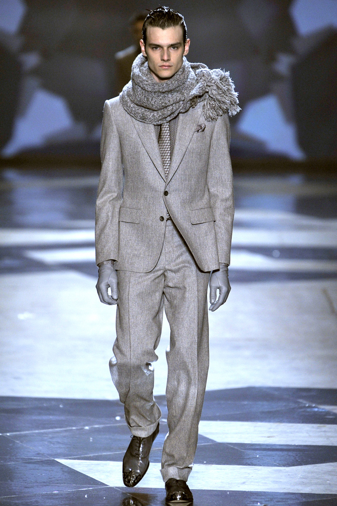 Hardy Amies 2012ﶬbDƬ