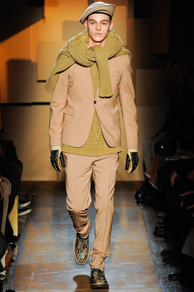 Les Hommes 2012ﶬbDƬ