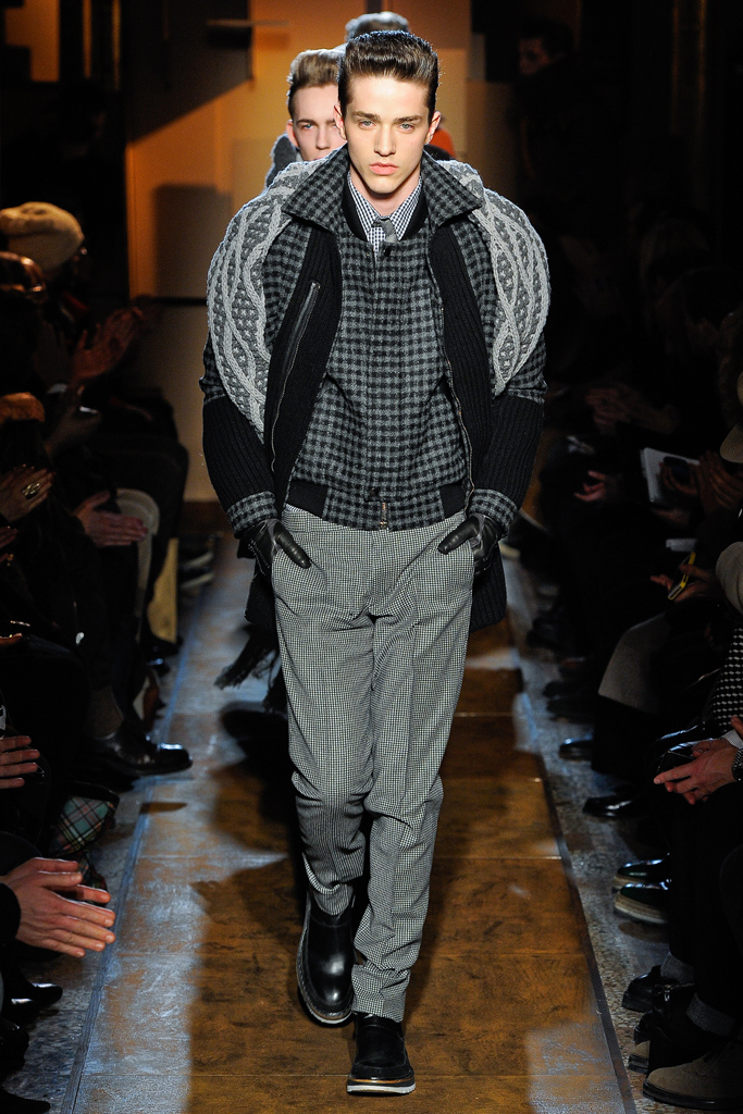 Les Hommes 2012ﶬbDƬ
