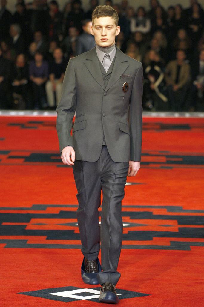 Prada 2012ﶬbDƬ