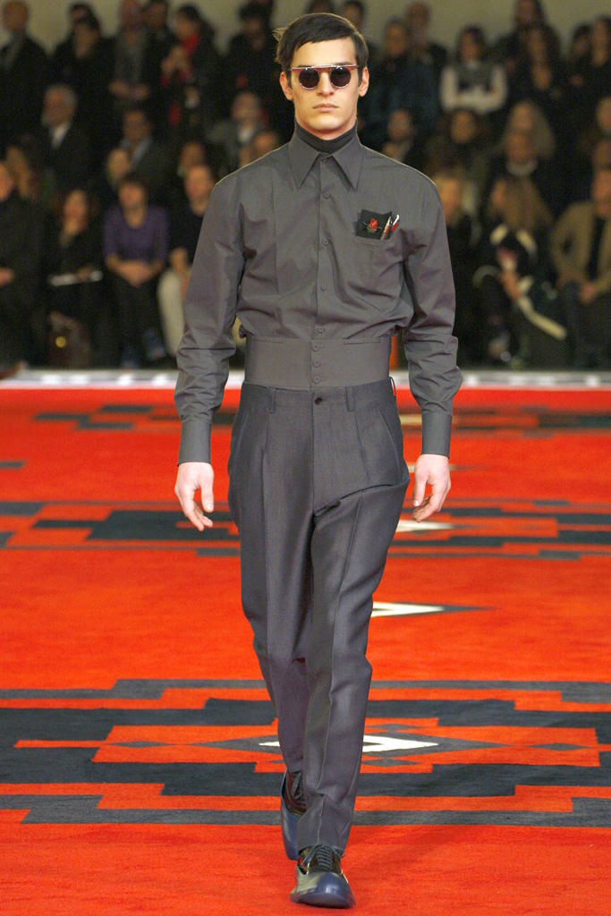 Prada 2012ﶬbDƬ