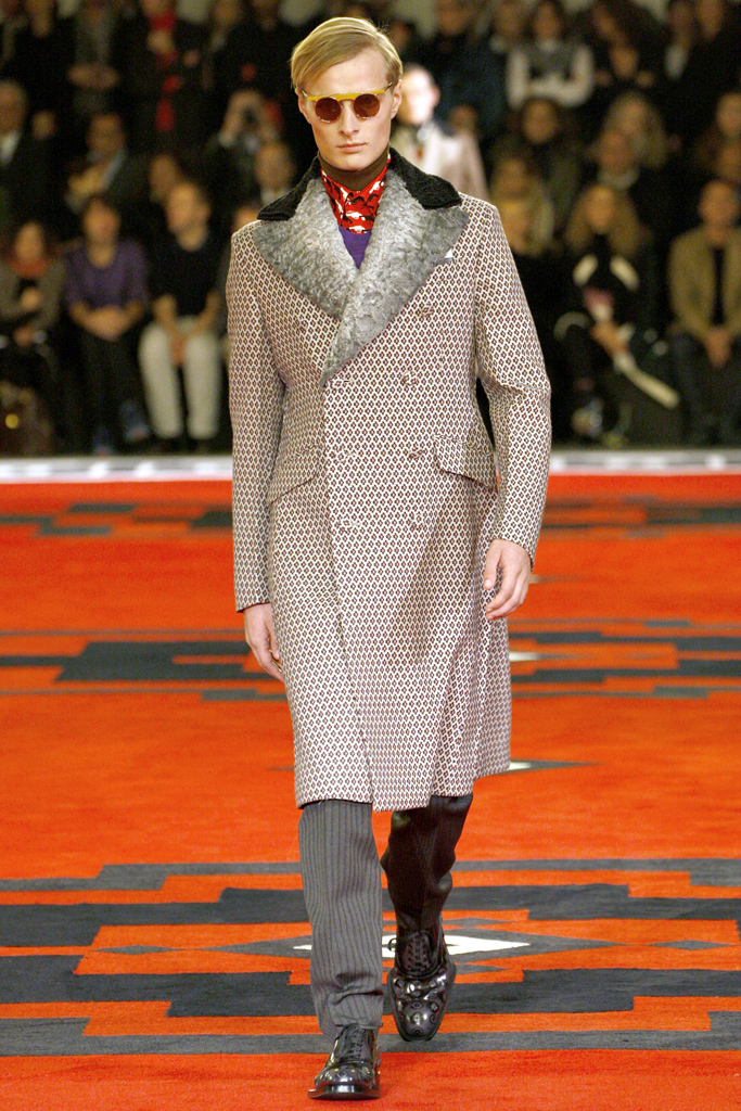 Prada 2012ﶬbDƬ