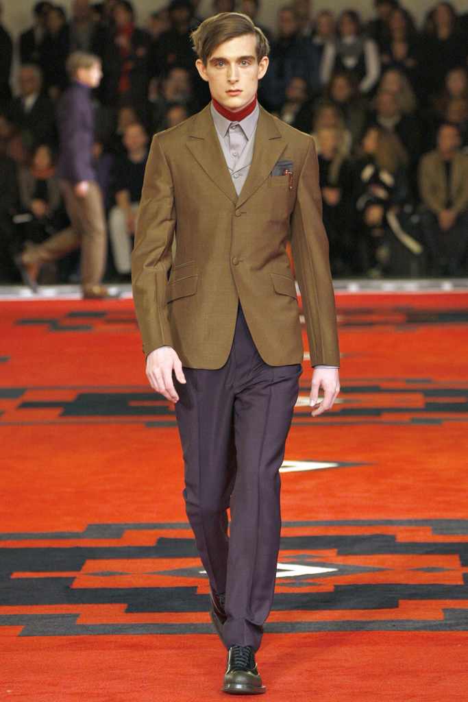 Prada 2012ﶬbDƬ