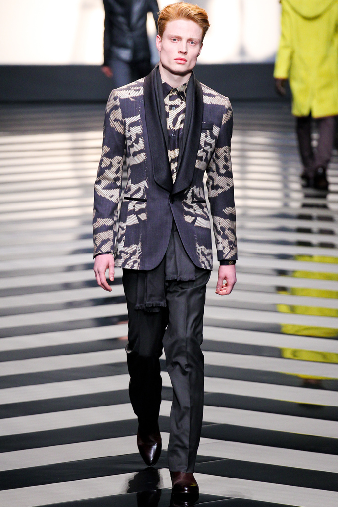 Roberto Cavalli 2012ﶬbDƬ