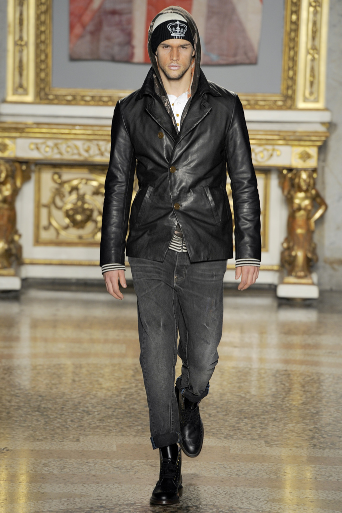 Vivienne Westwood 2012ﶬbDƬ