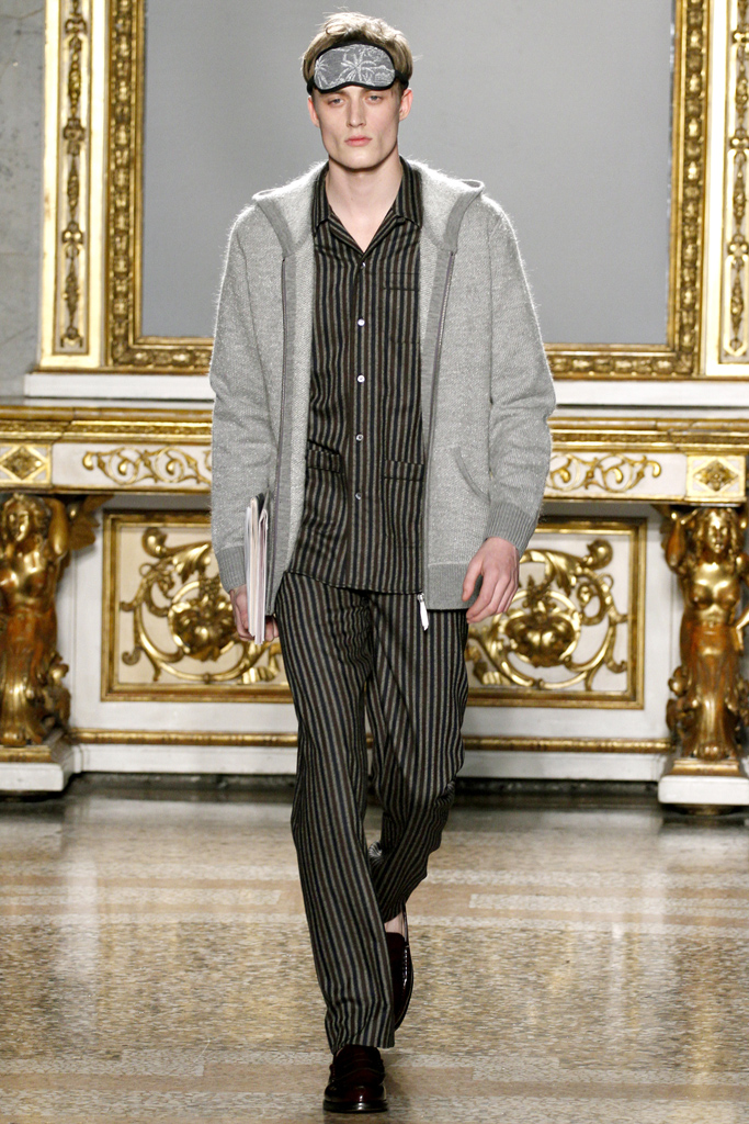Nicole Farhi 2012ﶬbDƬ