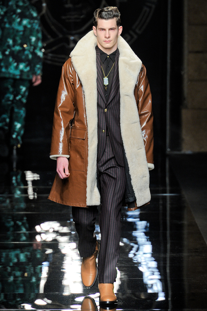Versace 2012ﶬbDƬ